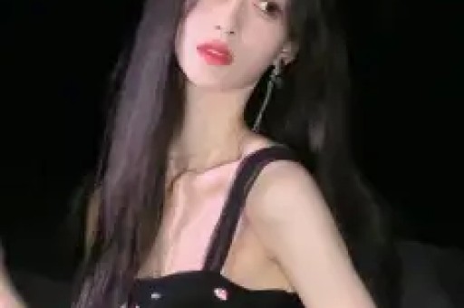 檀健次人设崩塌向女网红示弱频送红包风波后复出现场彻底失控